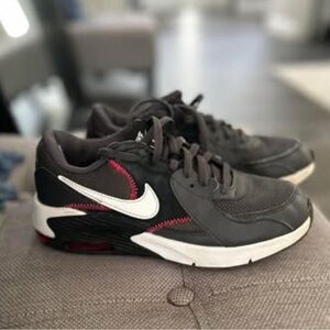 Nike Kids Black and White Sneakers with Red Accents